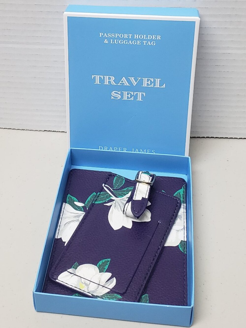 Draper James Travel Set (Passport Holder & Luggage Tag)